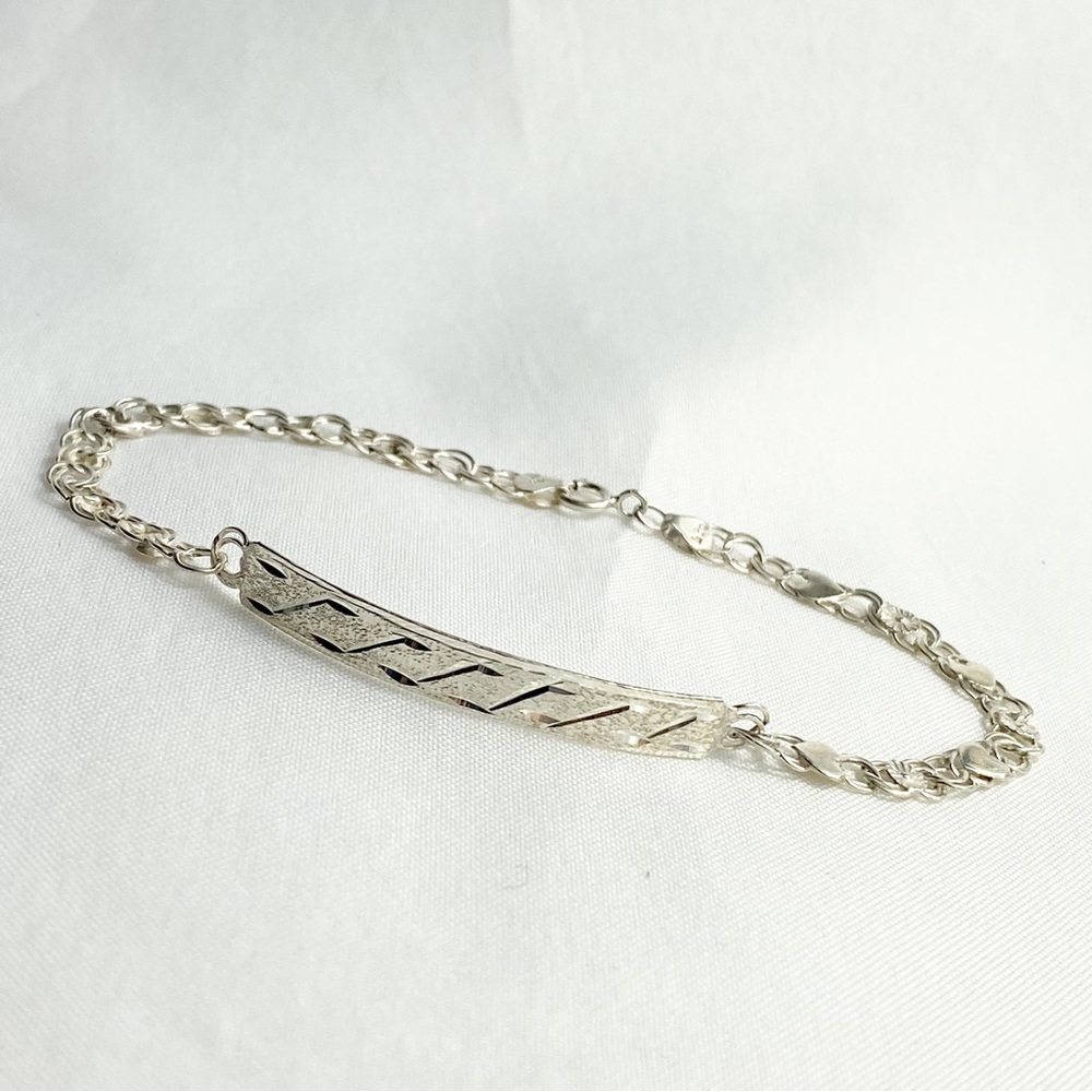 NEW 925 Silver Plate with heart Chain Bracelet 7”